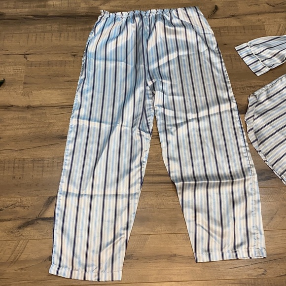 Pajama - Picture 6 of 10